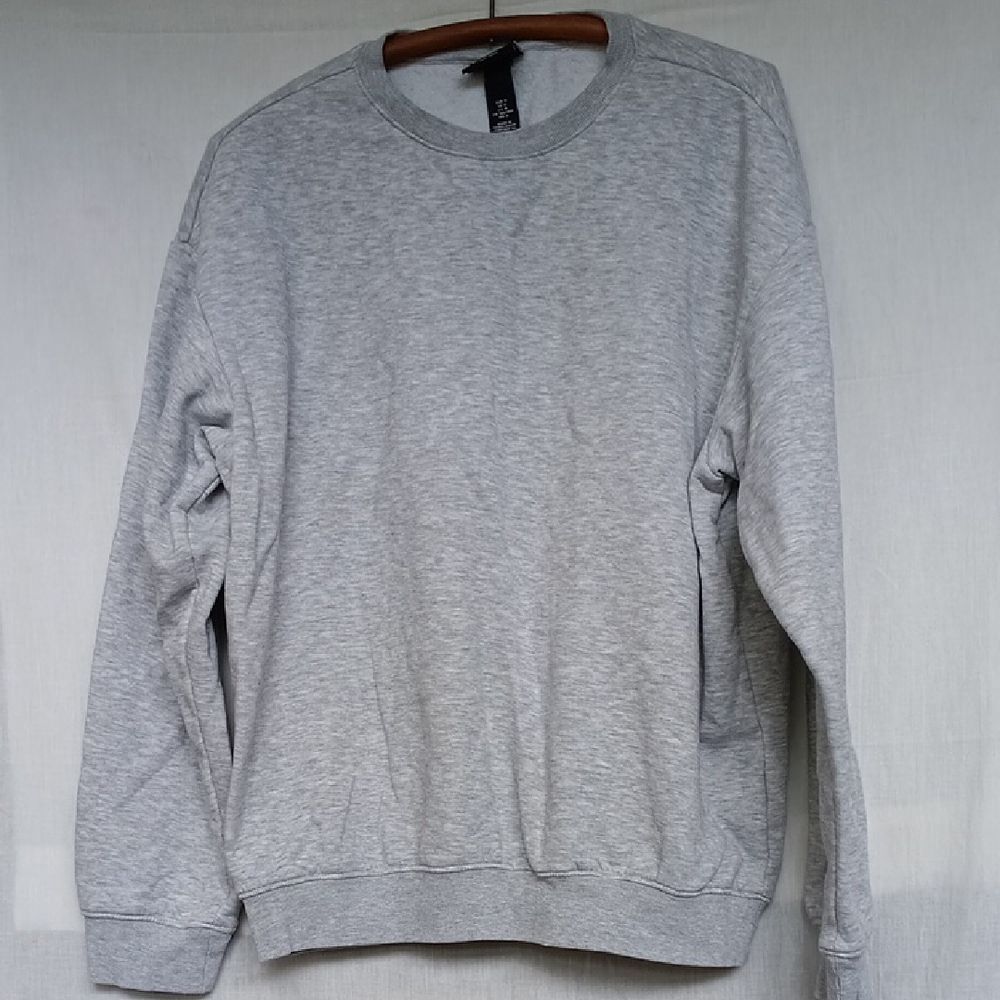 H&M Gray Crewneck Sweater with Ribbed Cuffs Hazy Grey